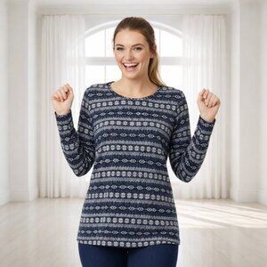 2 for $20 NWT 32 Degrees Heat Long Sleeve Crew Neck Snowflake Tee Shirt Medium